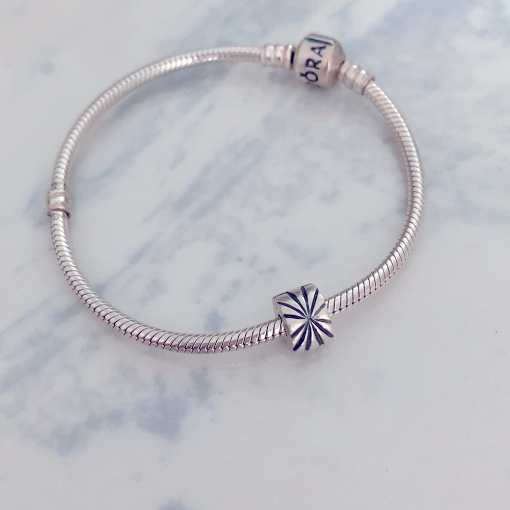 Pandora sunburst clasp
